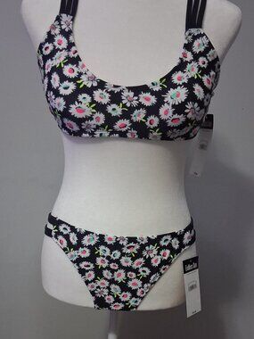 Elegant Daisy Floral Swim Set